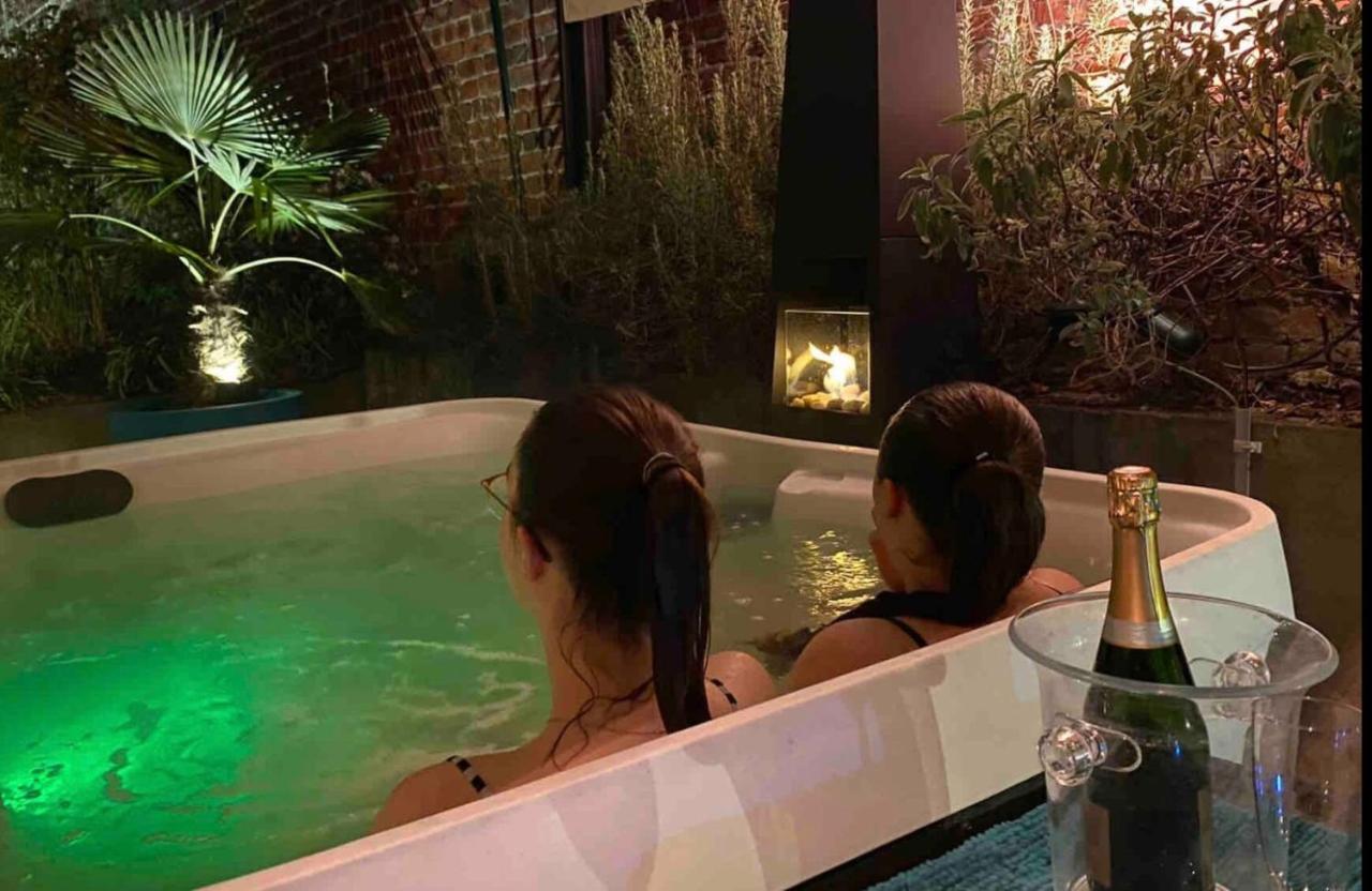 Апартаменти Le Jacuzzi De Marie Ll Туркуен Екстер'єр фото
